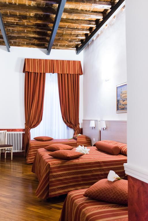 Bed and Breakfast Domus Capilupi Rom Exterior foto